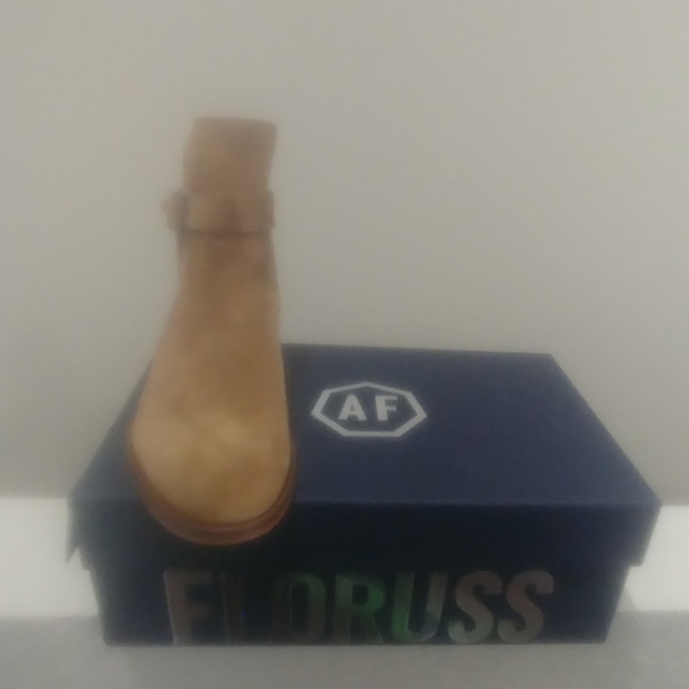 Chelsea Boots by Ankari Floruss